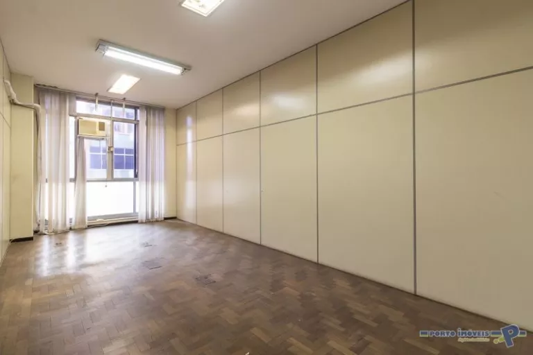 Foto 13 de Sala com 740m² para alugar no bairro Centro Historico, Porto Alegre