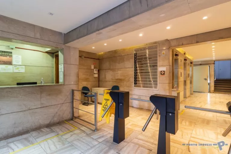 Foto 3 de Sala com 740m² para alugar no bairro Centro Historico, Porto Alegre