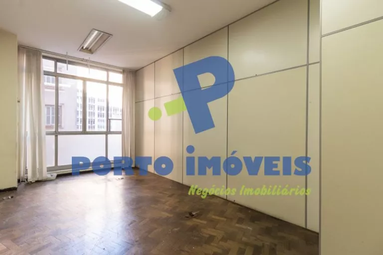 Foto 1 de Sala com 334m² para alugar no bairro Centro Historico, Porto Alegre