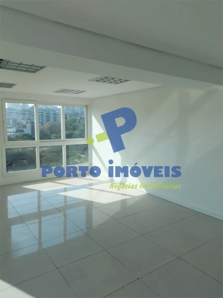 Foto 3 de Conjunto com 3 banheiros e 200m² para alugar no bairro Santana, Porto Alegre