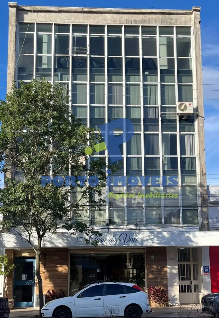 Foto 1 de Sala com 1 banheiro e 55m² para alugar no bairro São Geraldo, Porto Alegre