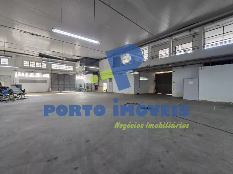 Foto 1 de Pavilhão com 2000m² para alugar no bairro Humaitá, Porto Alegre