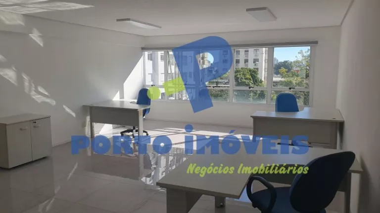 Foto 1 de Sala com 1 banheiro e 43m² para alugar no bairro Petropolis, Porto Alegre