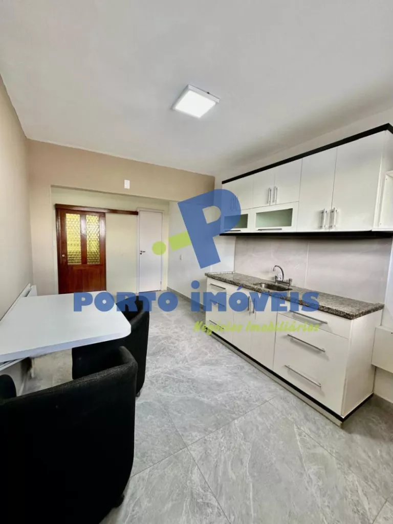 Foto 3 de Apto com 2 quartos, 1 banheiro e 50m² para alugar no bairro Vila Jardim, Porto Alegre