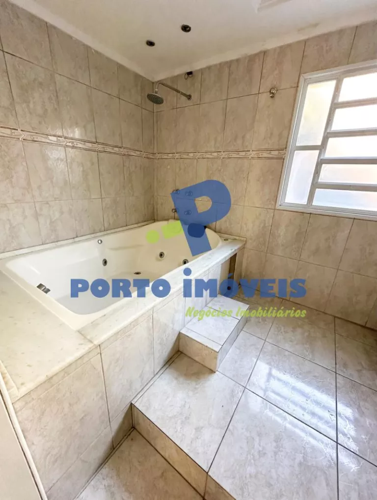 Foto 12 de Apto com 1 banheiro e 130m² para alugar no bairro Vila Jardim, Porto Alegre