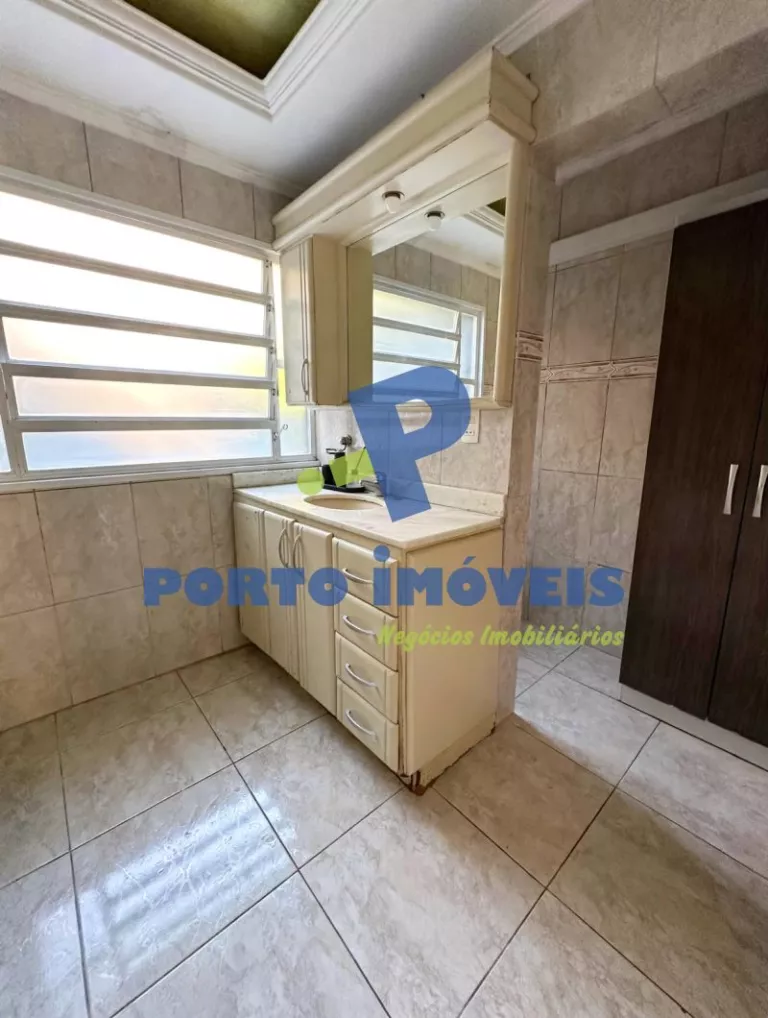 Foto 13 de Apto com 1 banheiro e 130m² para alugar no bairro Vila Jardim, Porto Alegre